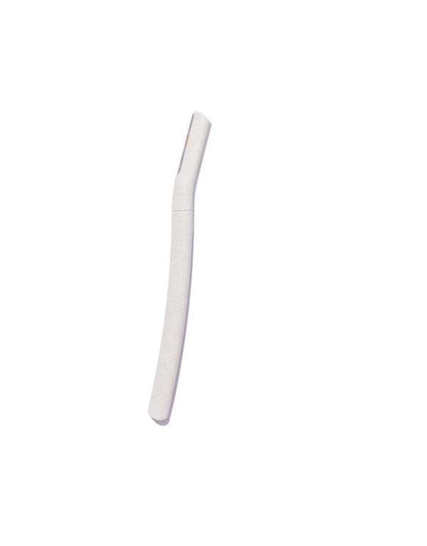 23Dreams Dermablades, pack of 3. Benefits: Gently removes small baby hairs and dead skin cells for instantly smoother, brighter skin. Enhances absorption of skincare products. Creates the perfect base for makeup application. Eco-friendly, biodegradable wheat straw material. High-quality Swedish stainless steel blade. Recommended 3-4 shaves per blade.