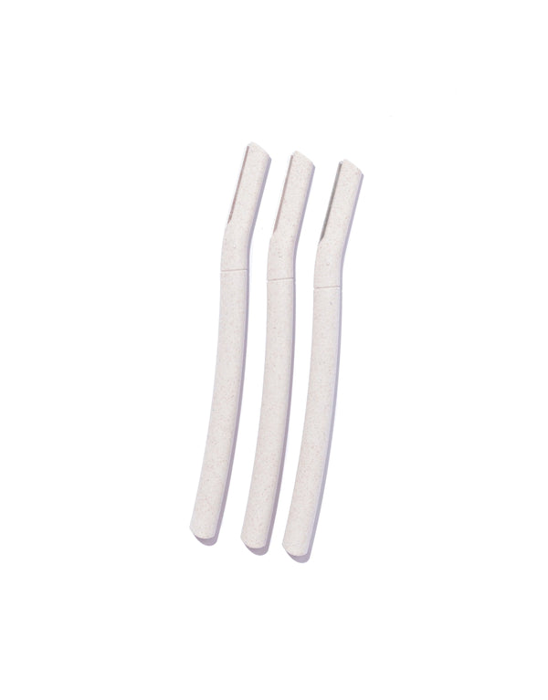 23Dreams Dermablades, pack of 3. Benefits: Gently removes small baby hairs and dead skin cells for instantly smoother, brighter skin. Enhances absorption of skincare products. Creates the perfect base for makeup application. Eco-friendly, biodegradable wheat straw material. High-quality Swedish stainless steel blade. Recommended 3-4 shaves per blade.
