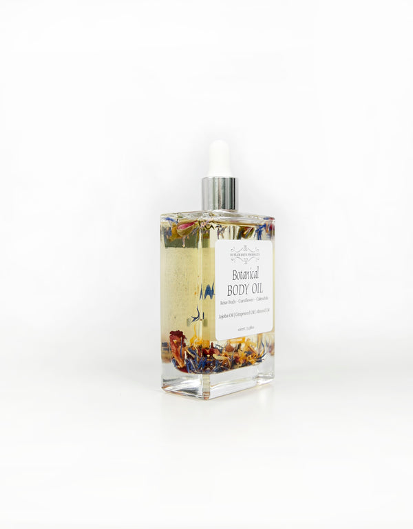 23Dreams Botanical body oil. A luxurious lightweight and hydrating body oil that will leave your skin feeling silky smooth. Replenish your skin with nourishing oils such as Jojoba Oil, Almond Oil and Grapeseed Oil. Beautifully scented with a floral melody that's both pretty and alluring, a seasonal boost of sunshine and happiness. Offers an intense hydration, and is suitable as a body, face and hair oil. Botanical flowers include: Rose Buds, Cornflower and Calendula Petals. Vegan friendly.