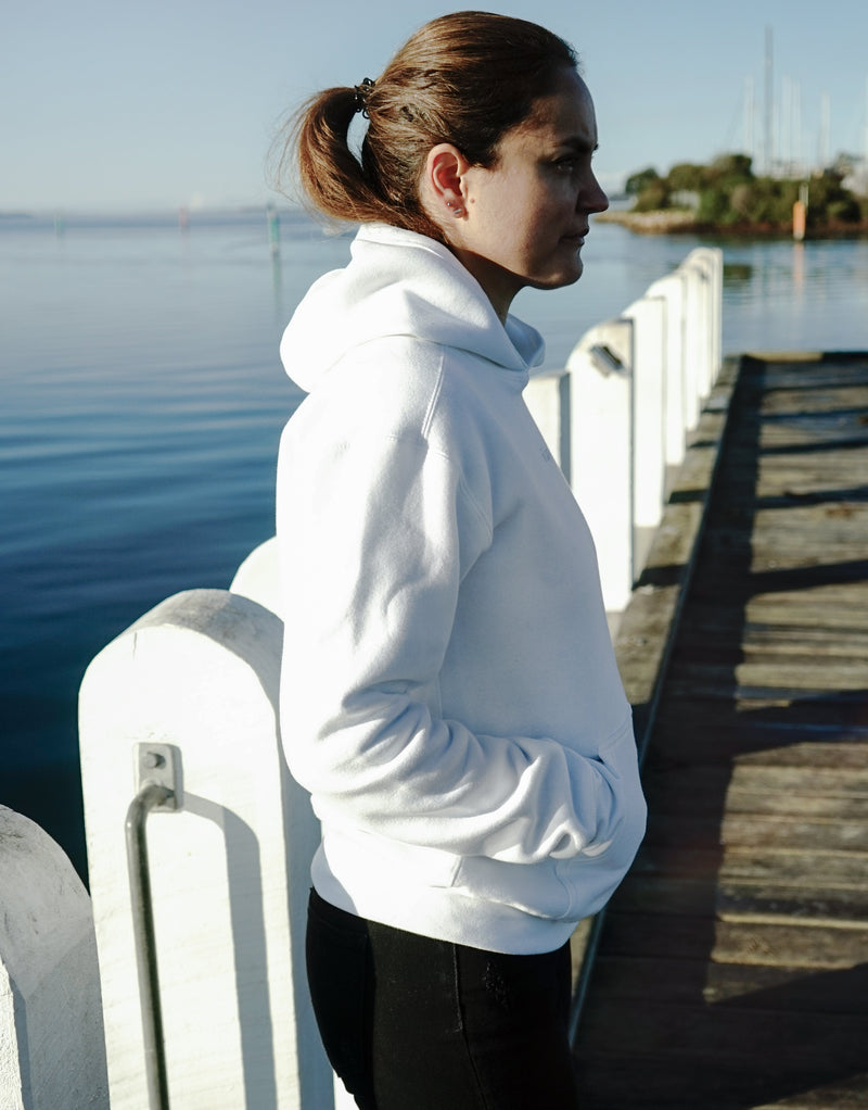 Your weekend just got a little better. Meet the Oi Captain Algarve classic fit hoodie.  Created from a cotton blend for instant comfy weekend vibes, crossover hood opening with rib trim applied to edge. Double-needle stitching at shoulder, neck, waistband & cuffs and a handy kangaroo pocket.